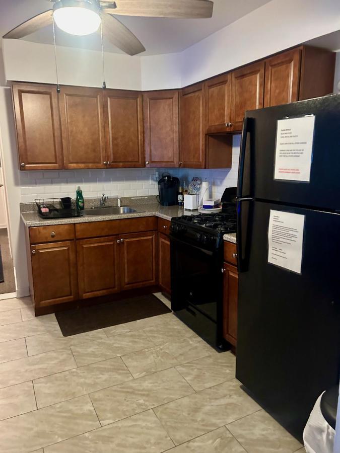 A Spacious & Blissful In Queens Appartamento